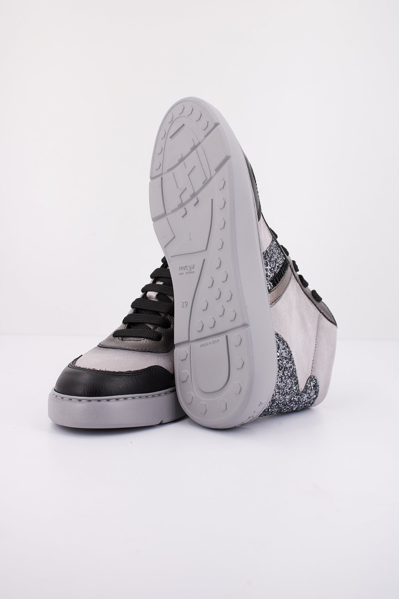 HISPANITAS CHI en color GRIS (5)