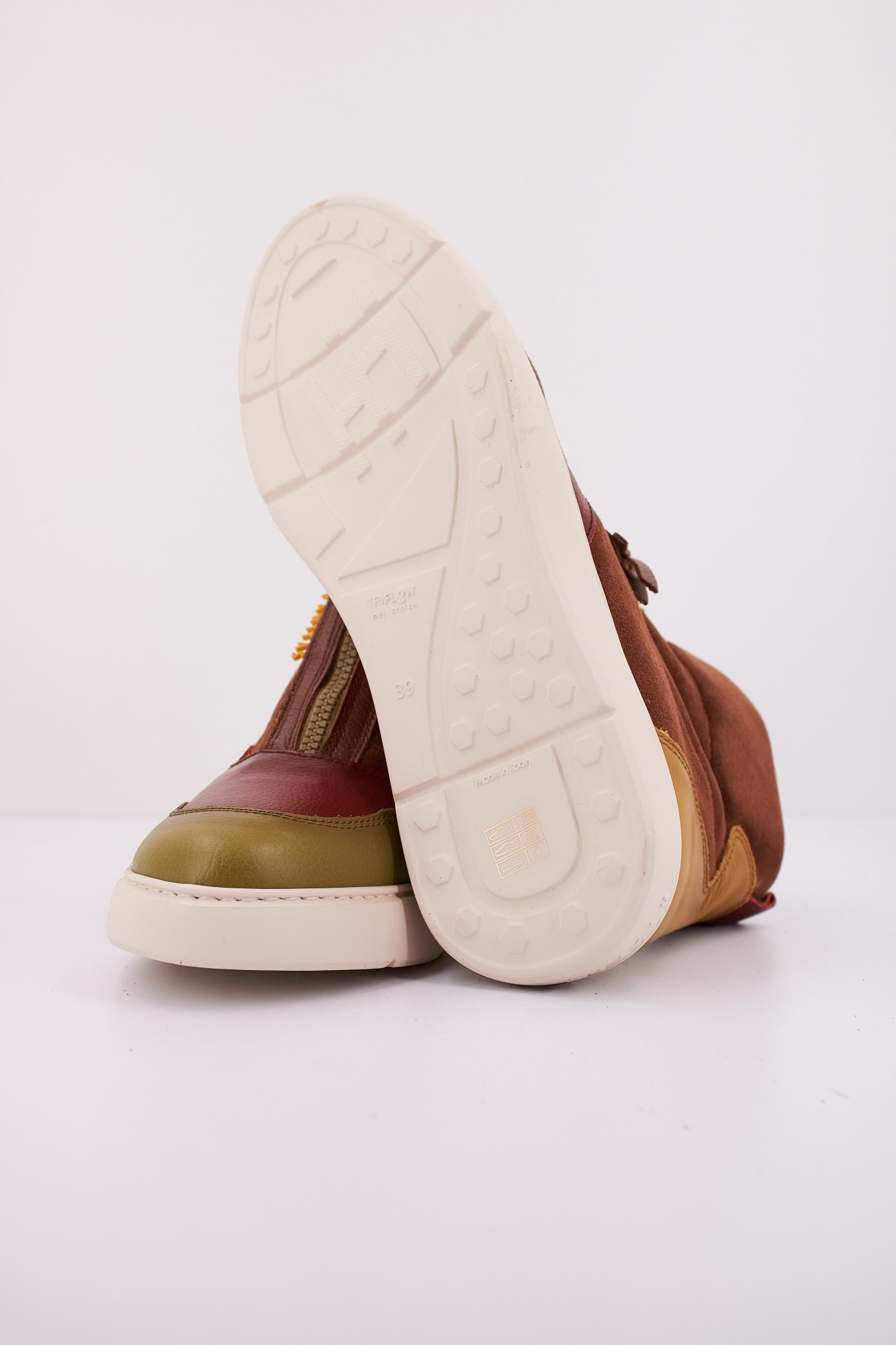 HISPANITAS CHI en color MARRON (5)