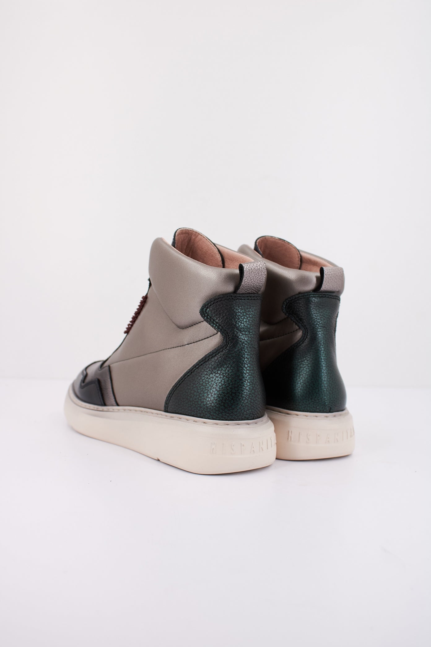 HISPANITAS CHI en color GRIS (4)