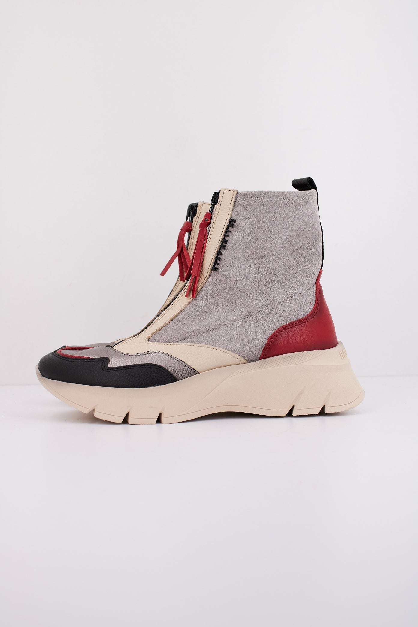 HISPANITAS CHI en color GRIS (1)