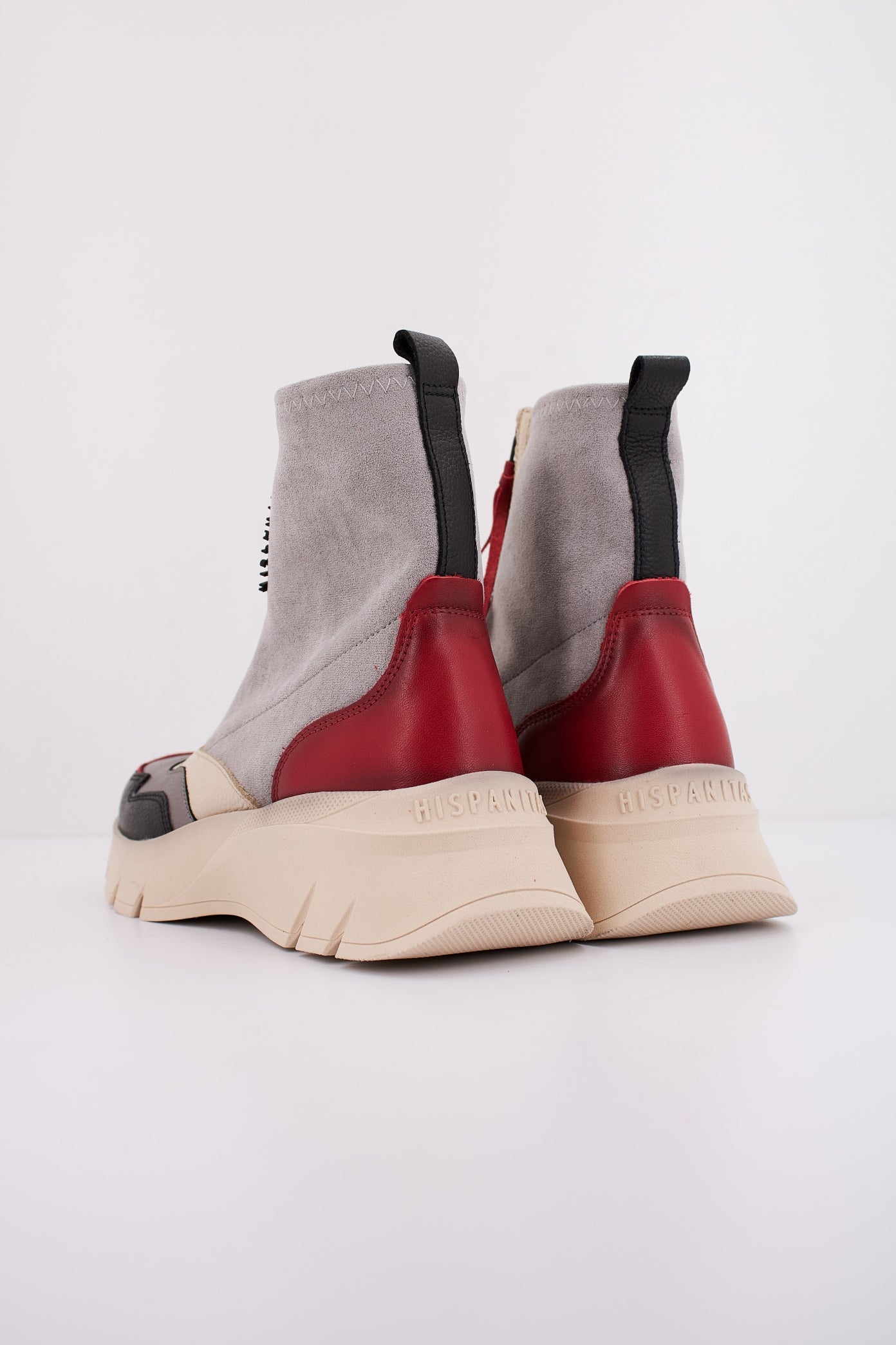 HISPANITAS CHI en color GRIS (4)