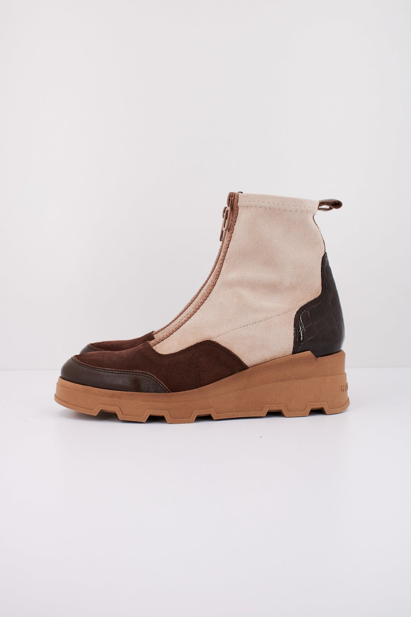 HISPANITAS CHI en color MARRON (1)