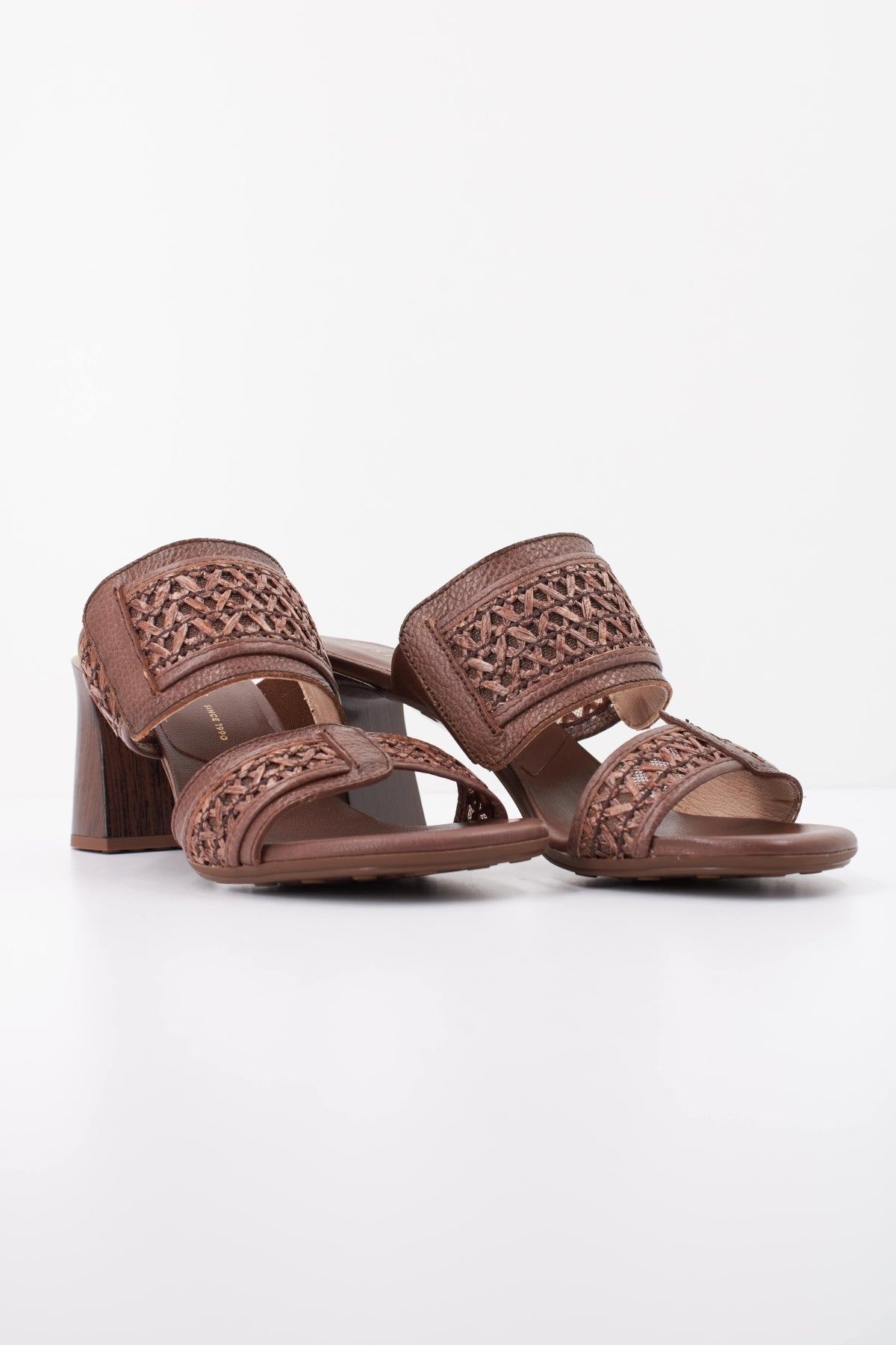 HISPANITAS RHV en color MARRON (2)