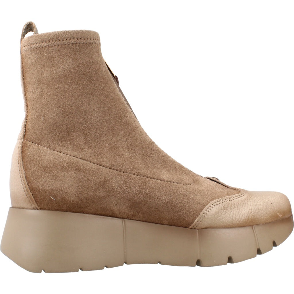 HISPANITAS HI MONTANA en color MARRON (4)