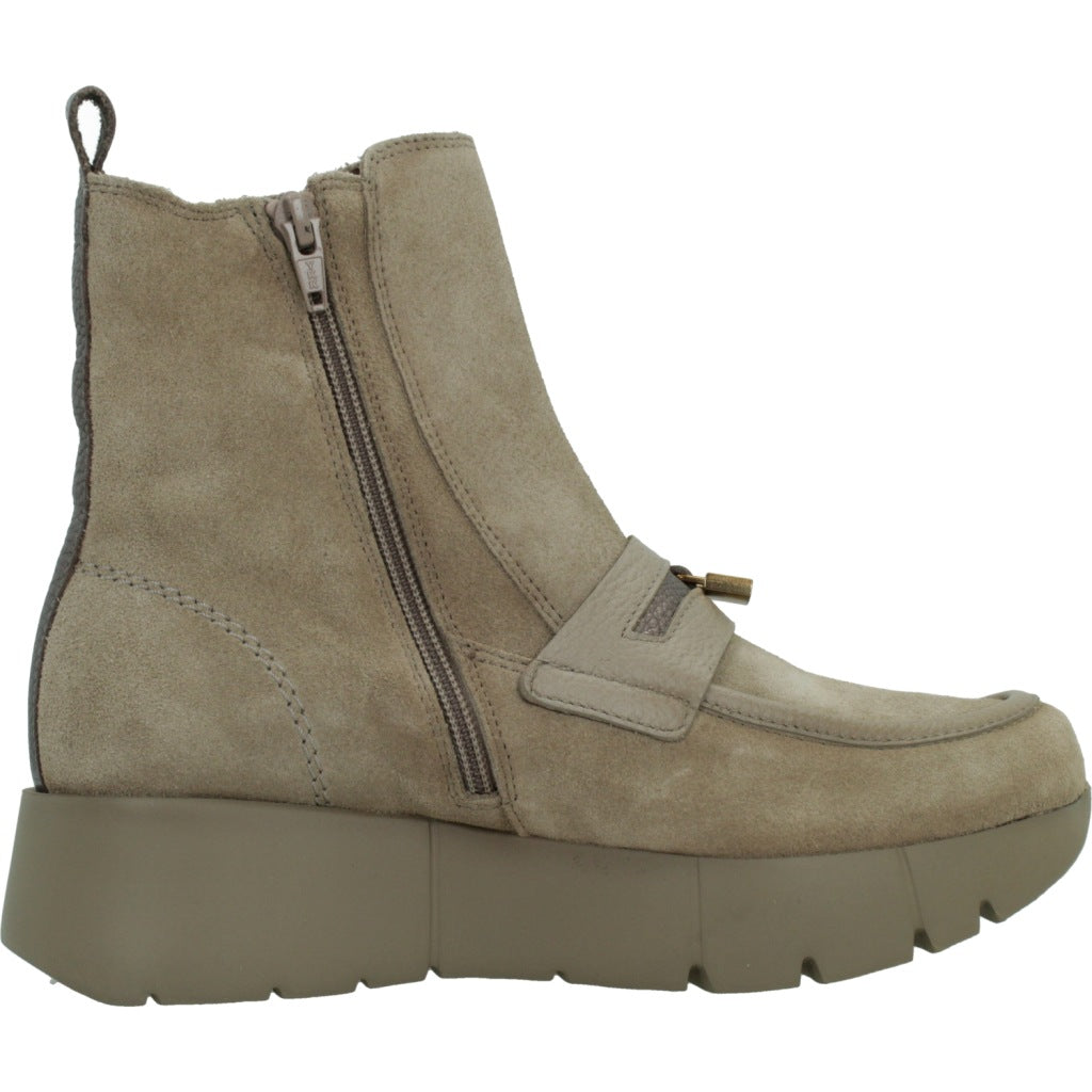 HISPANITAS HI MONTANA en color MARRON CLARO (4)