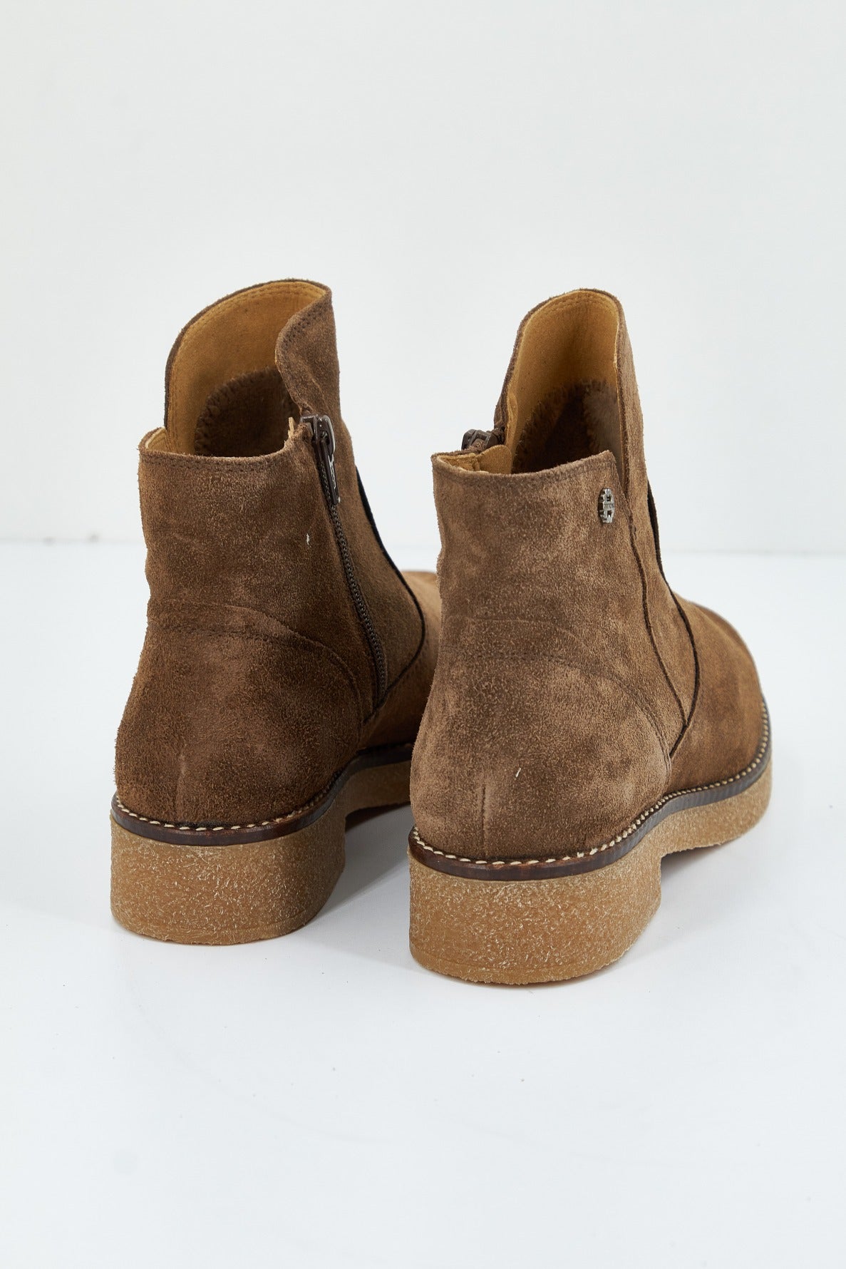 PORRONET BRUJAS en color MARRON (3)