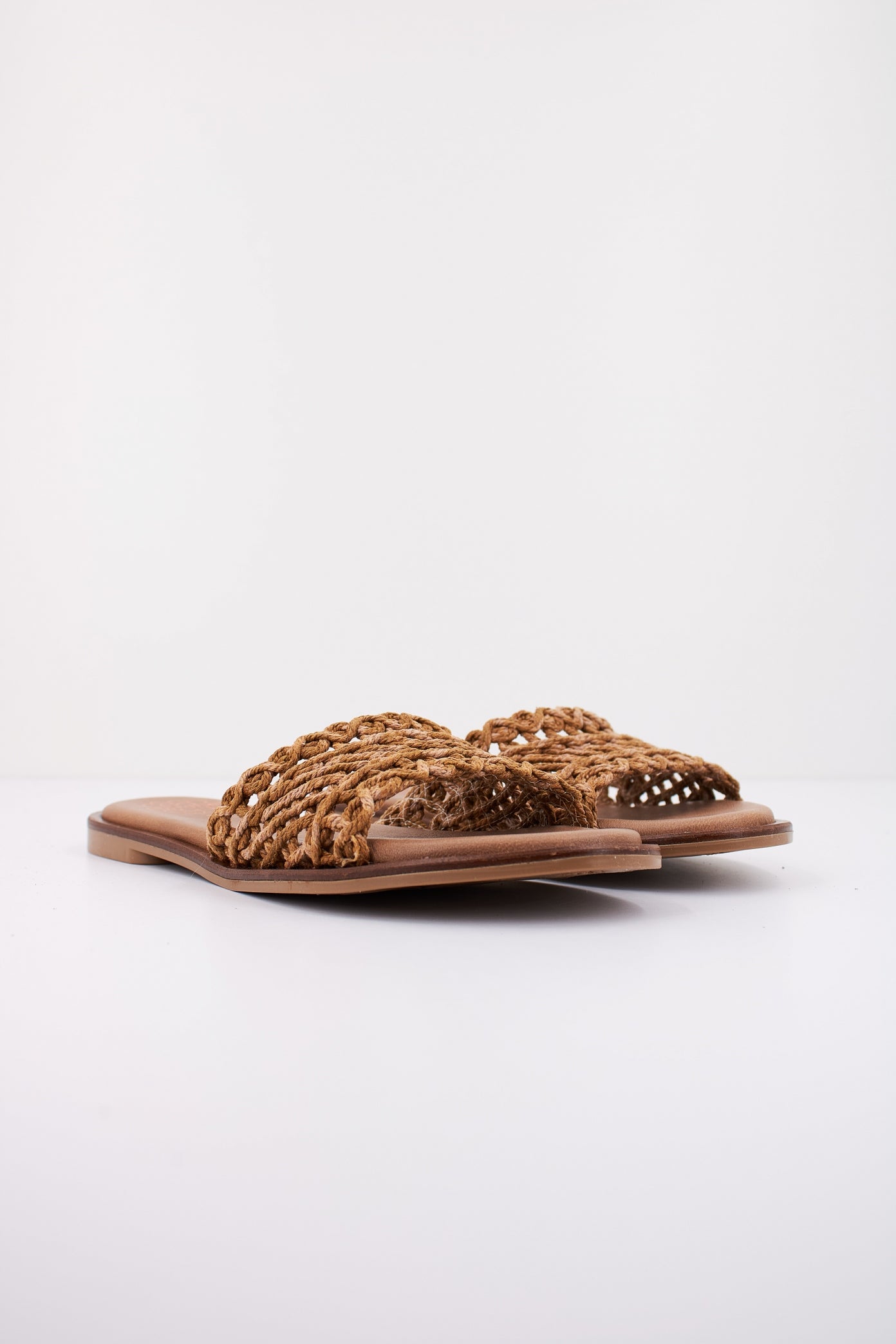 PORRONET MIRO . en color MARRON (2)
