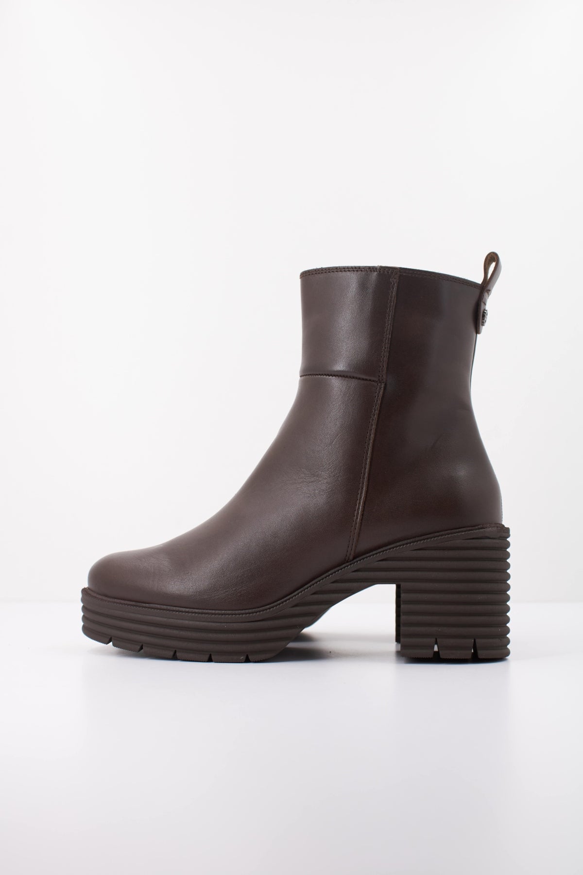PORRONET PO BOTIN CHOPO en color MARRON (1)