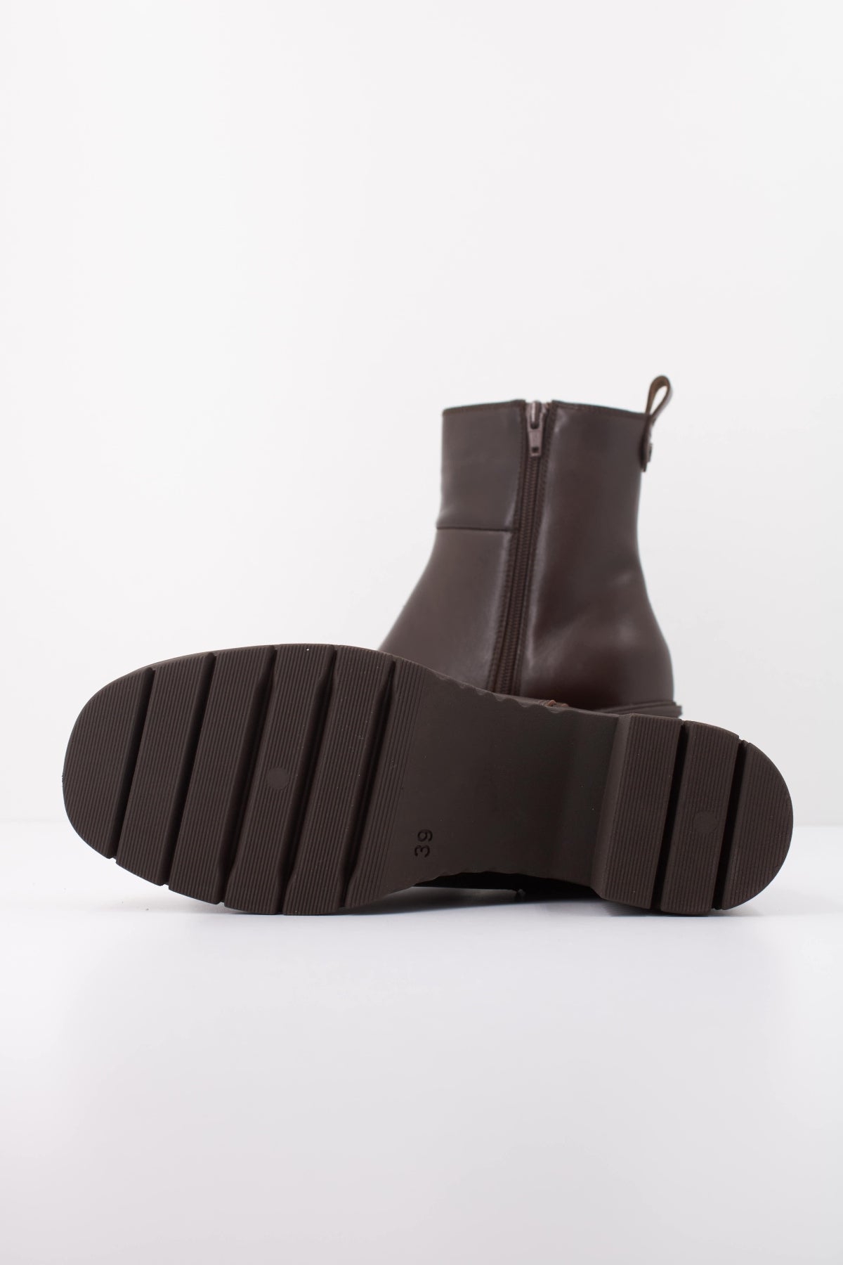 PORRONET PO BOTIN CHOPO en color MARRON (5)