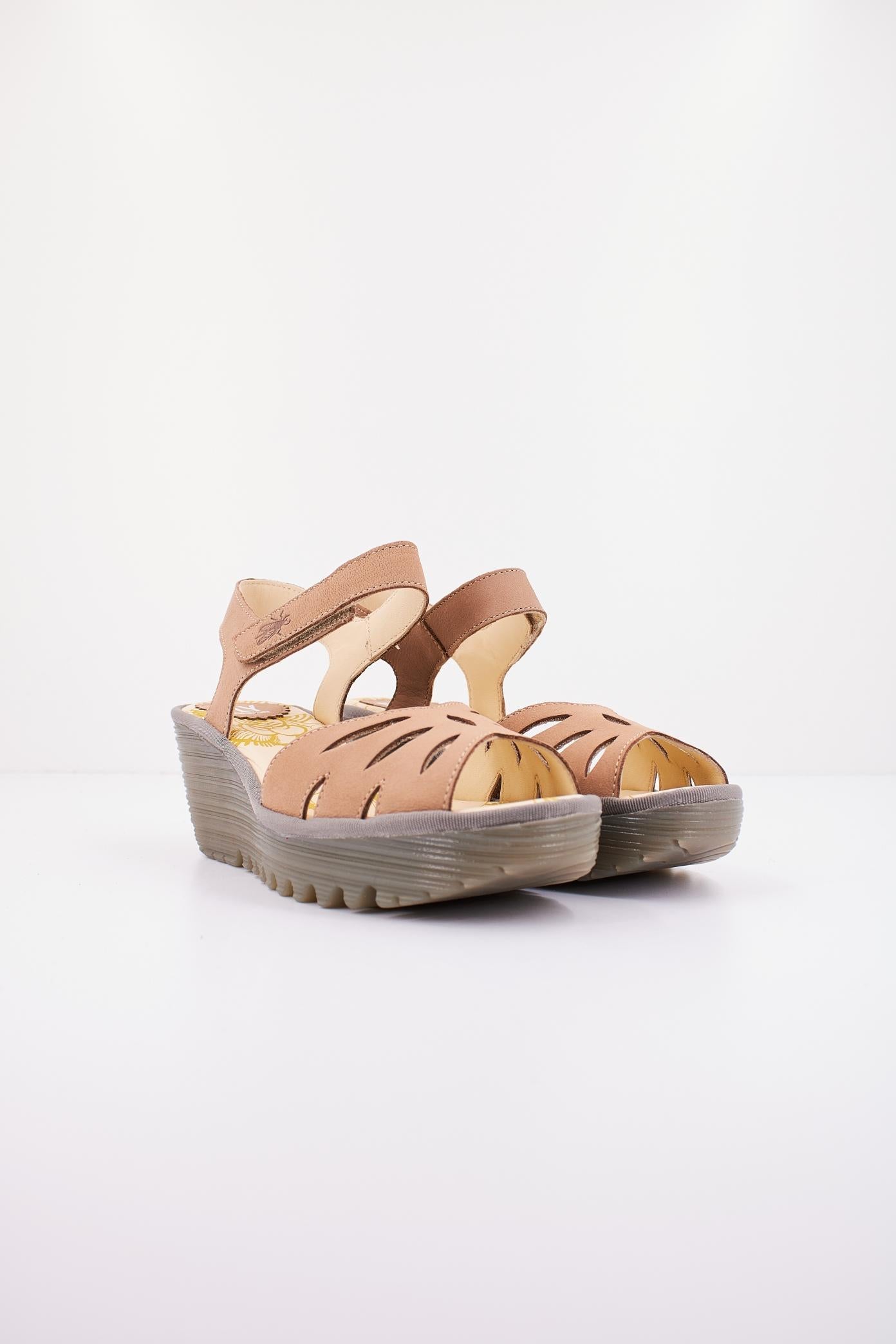 FLY LONDON YAZI en color MARRON CLARO (2)