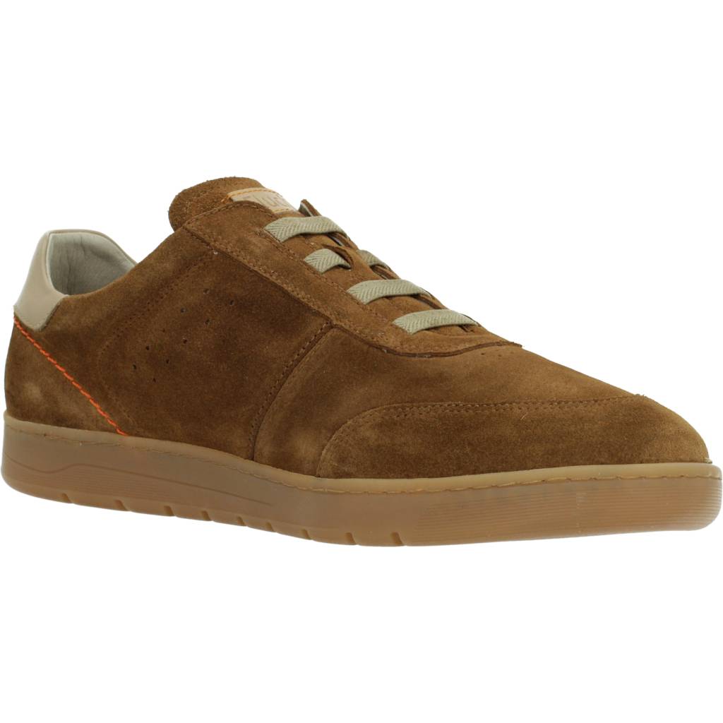 FLUCHOS F en color MARRON CLARO (5)
