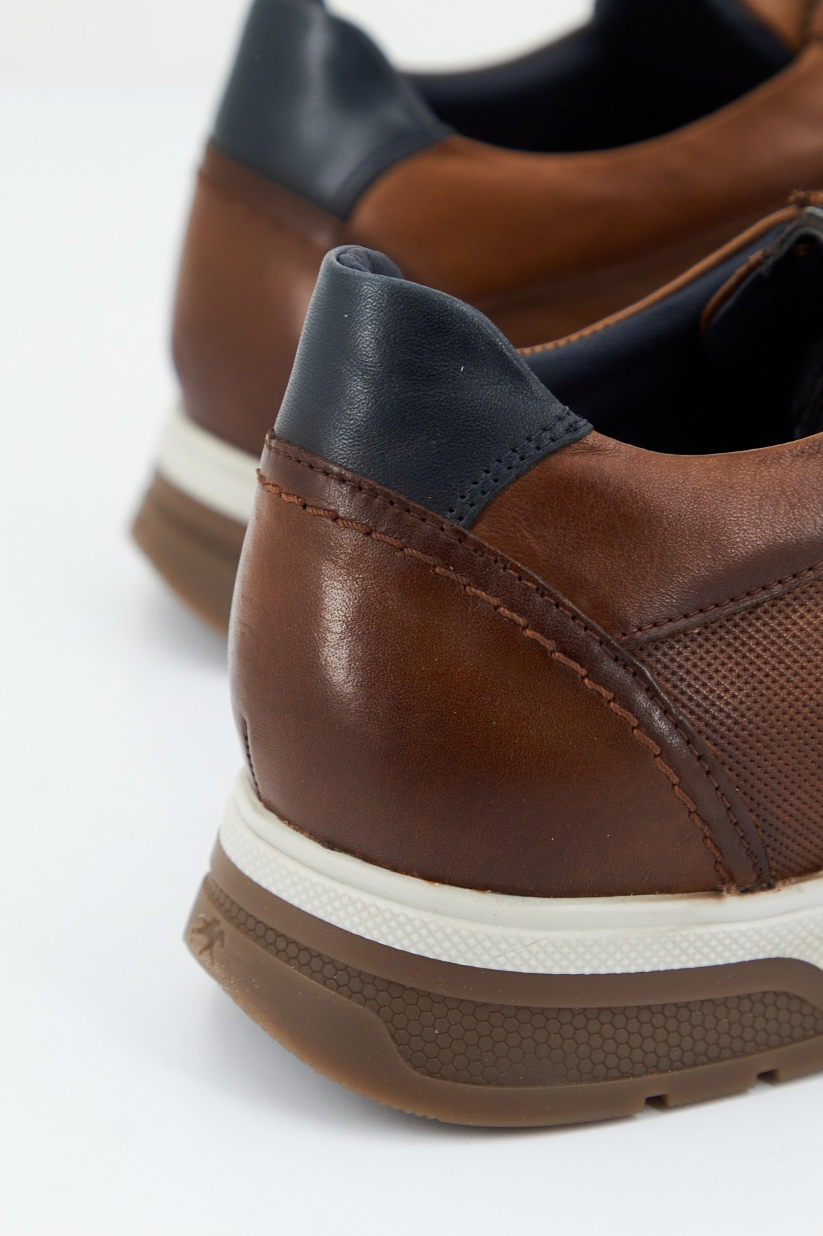 FLUCHOS HABANA en color MARRON (3)