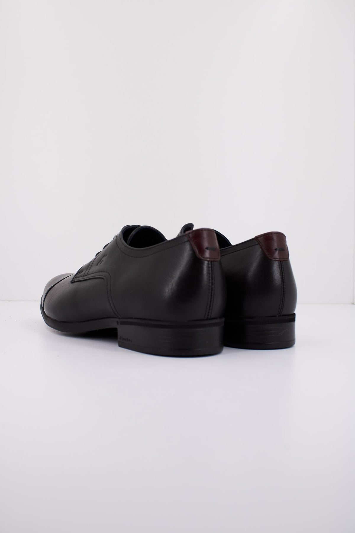 FLUCHOS F en color NEGRO (3)