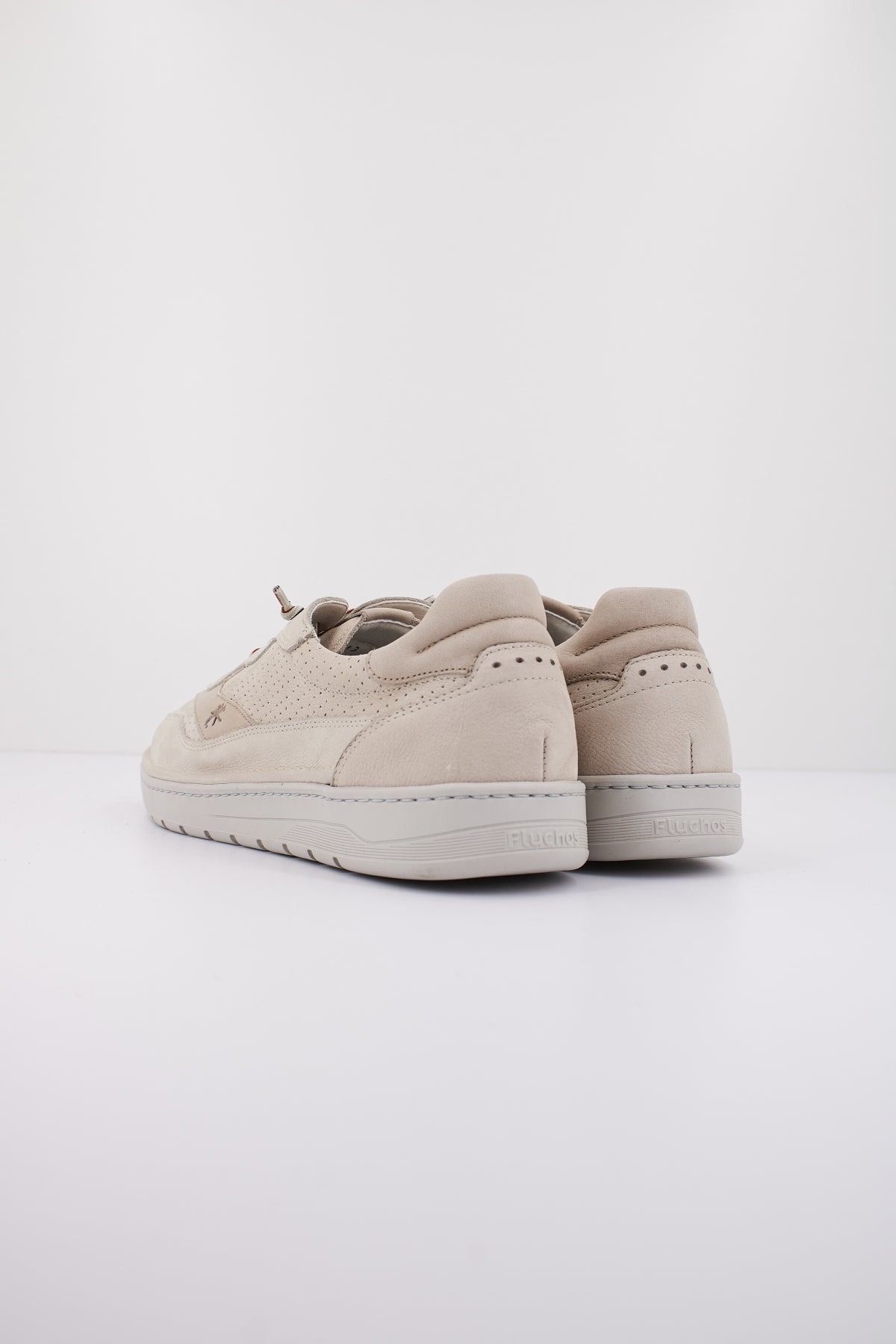 FLUCHOS F en color BLANCO (3)