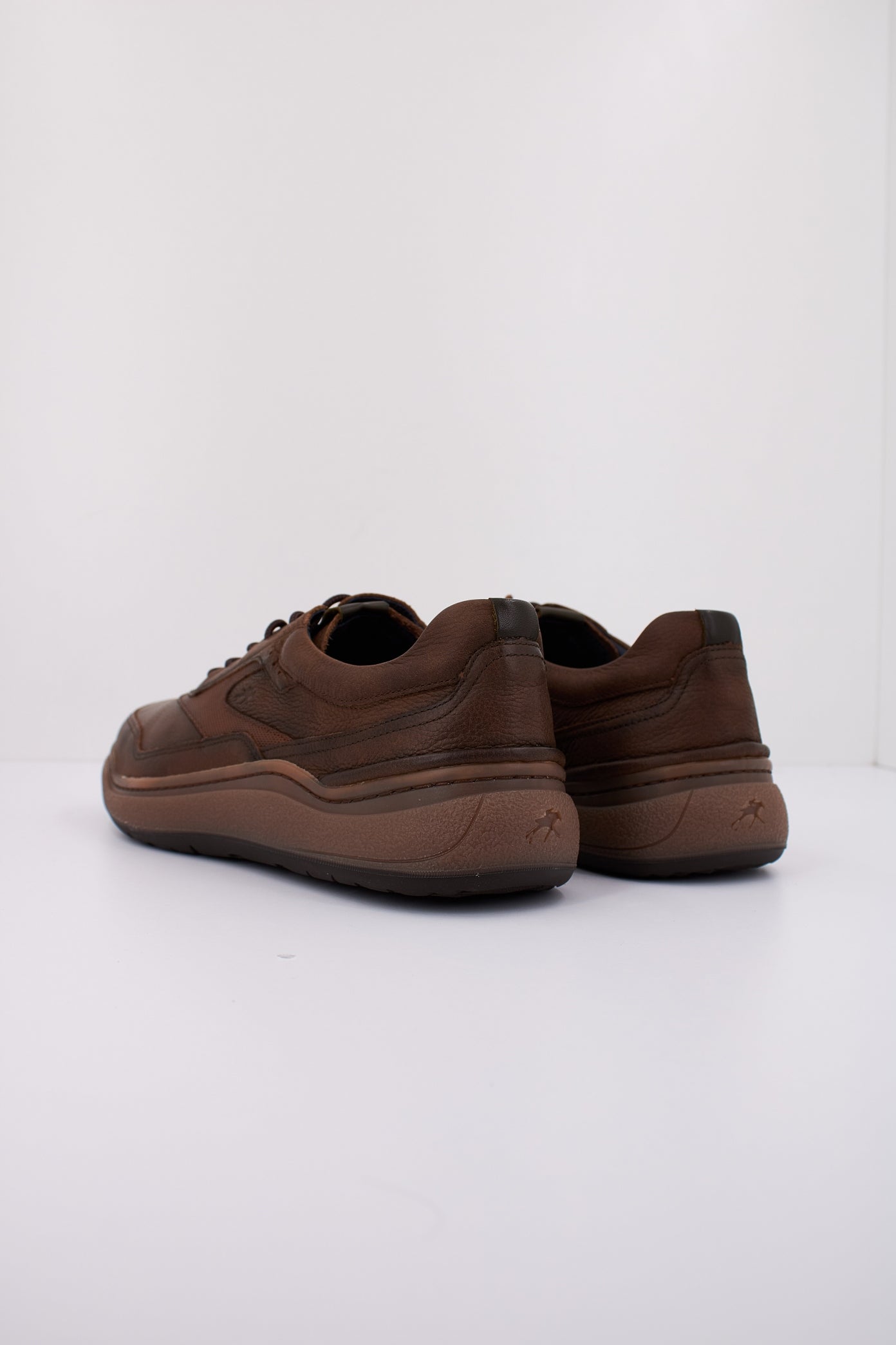 FLUCHOS F en color MARRON (4)