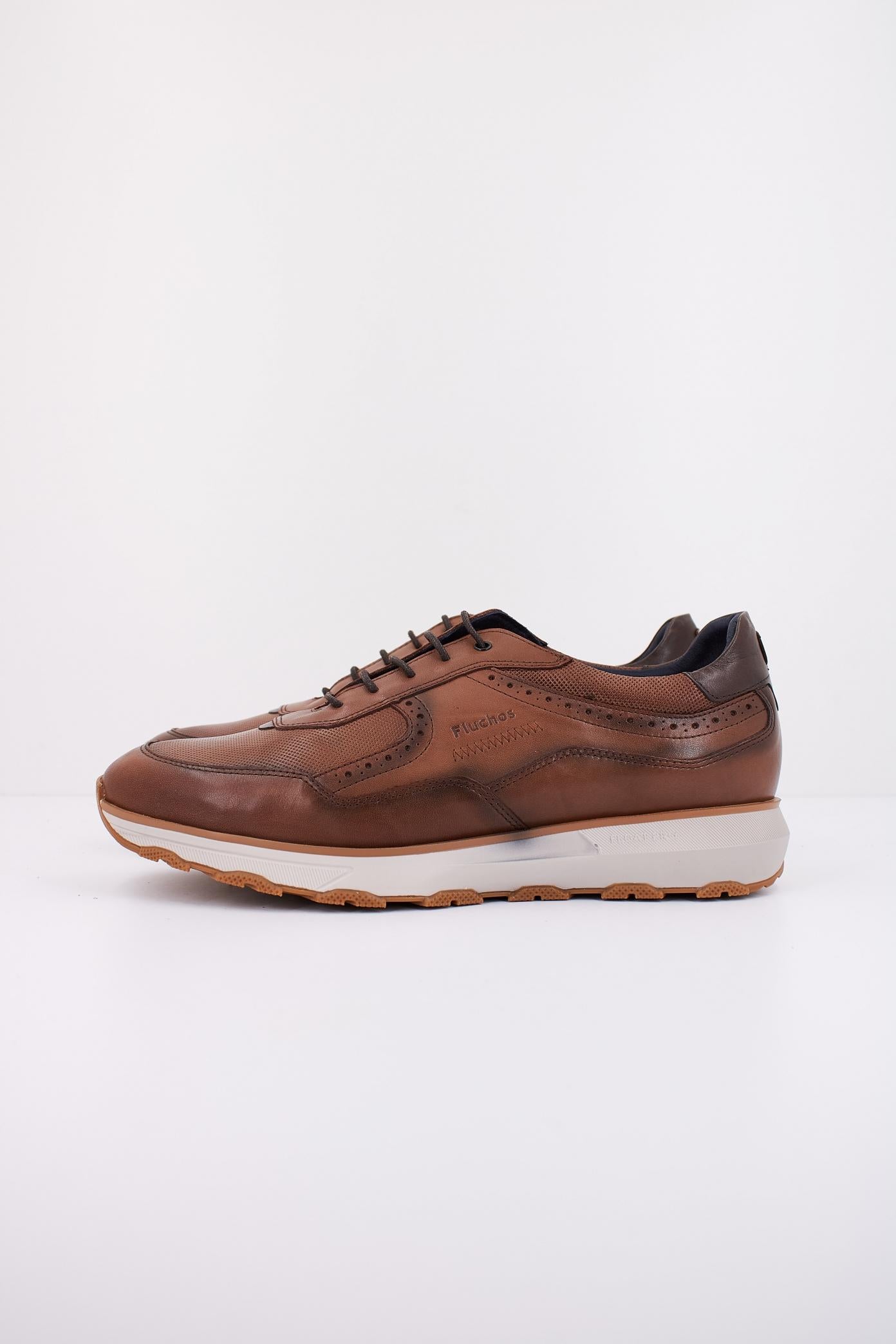 FLUCHOS F en color MARRON (1)