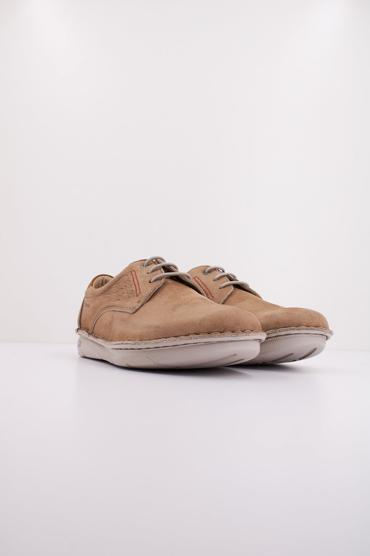 FLUCHOS F en color MARRON CLARO (2)