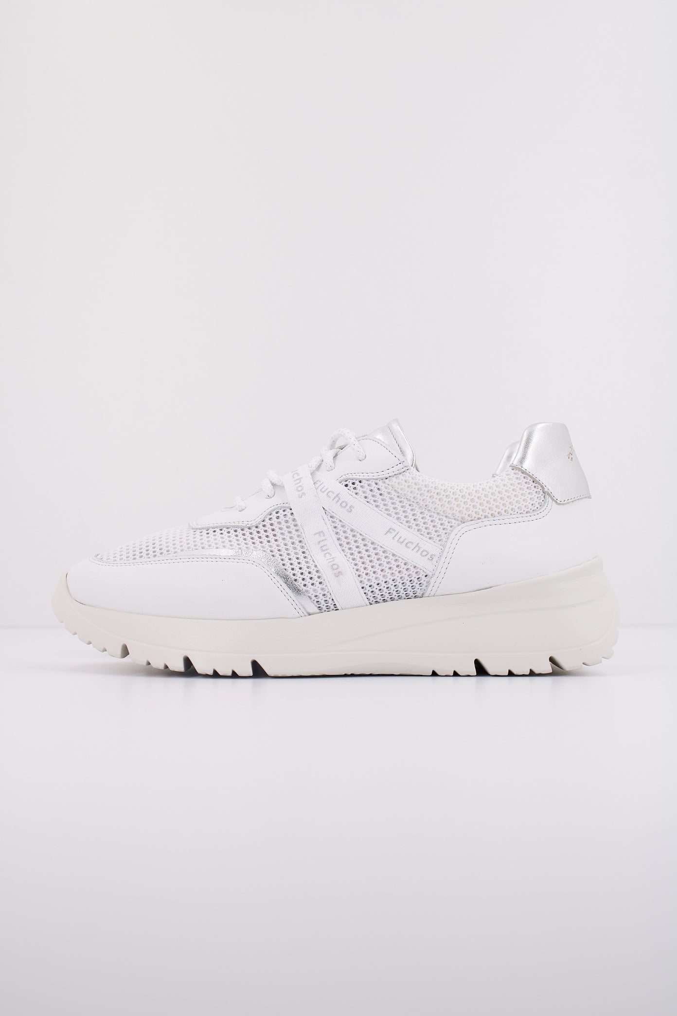 FLUCHOS F en color BLANCO (1)