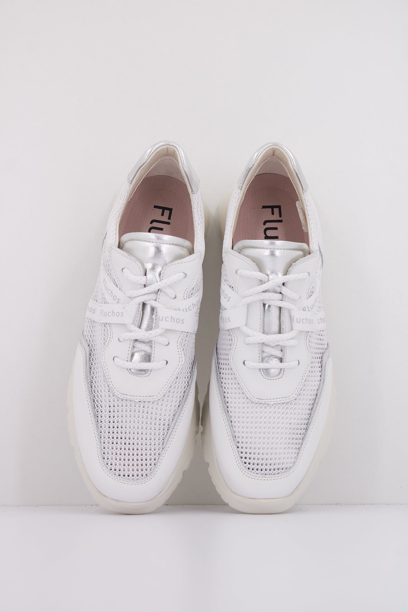 FLUCHOS F en color BLANCO (3)