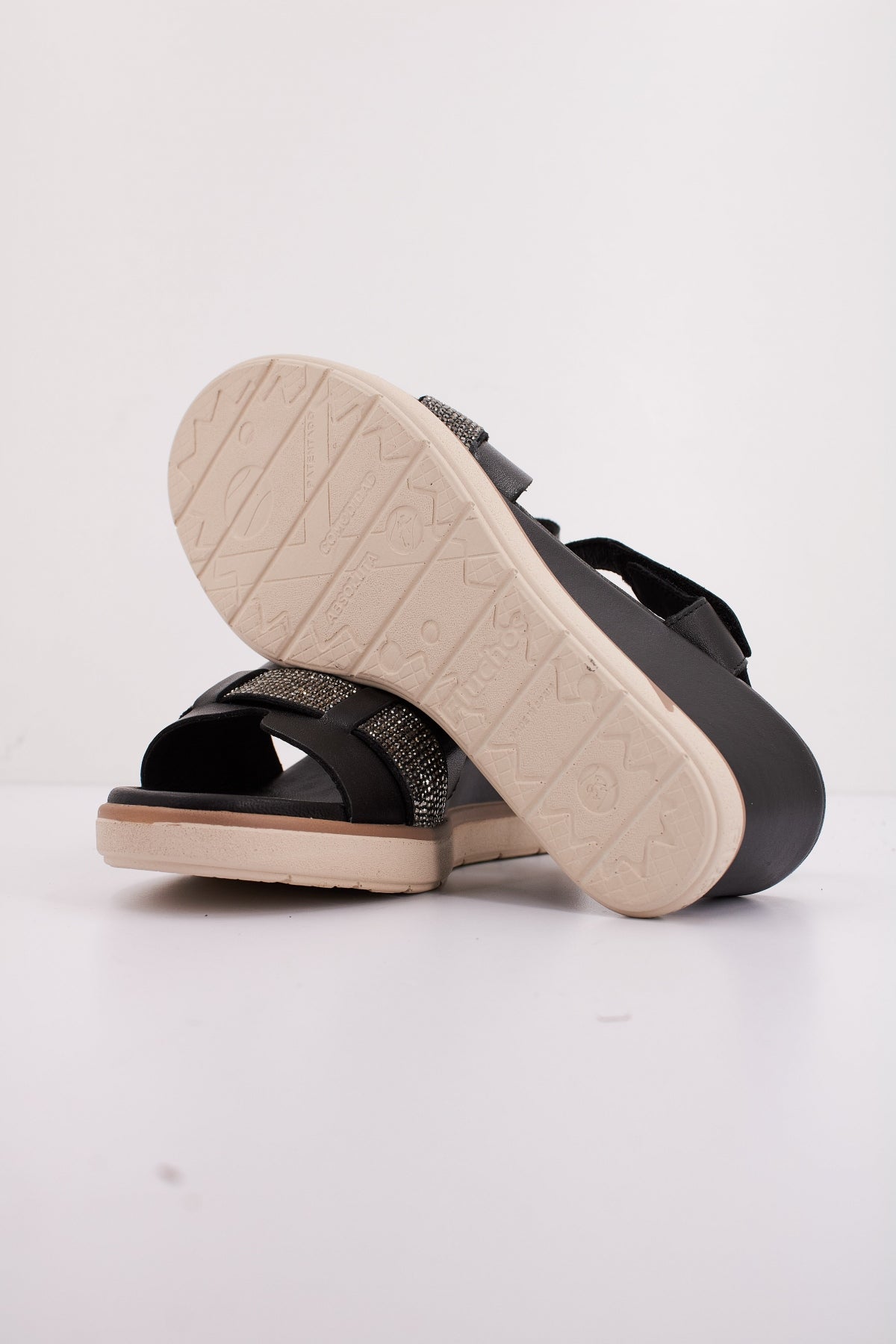 FLUCHOS F en color NEGRO (5)
