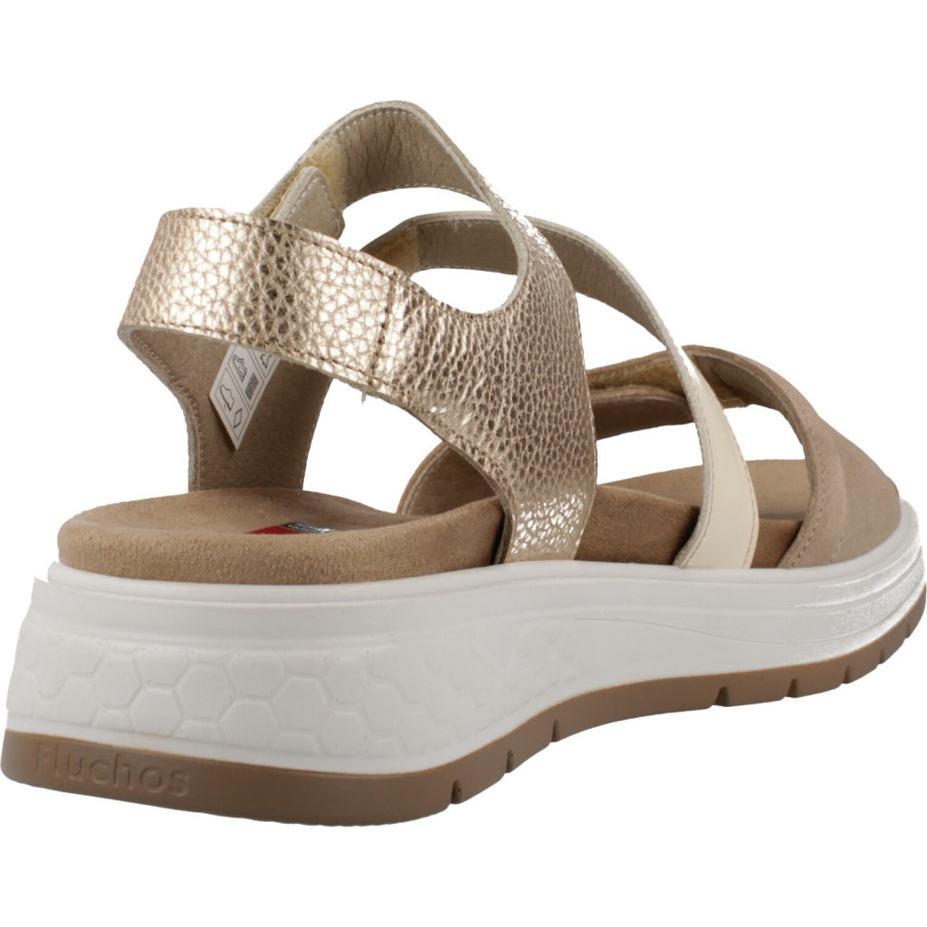 FLUCHOS F en color MARRON CLARO (3)