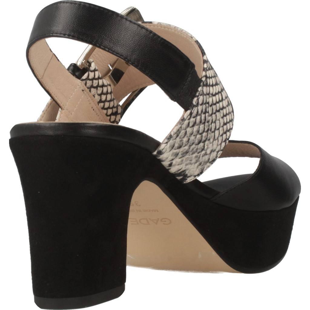 GADEA GA en color NEGRO (3)