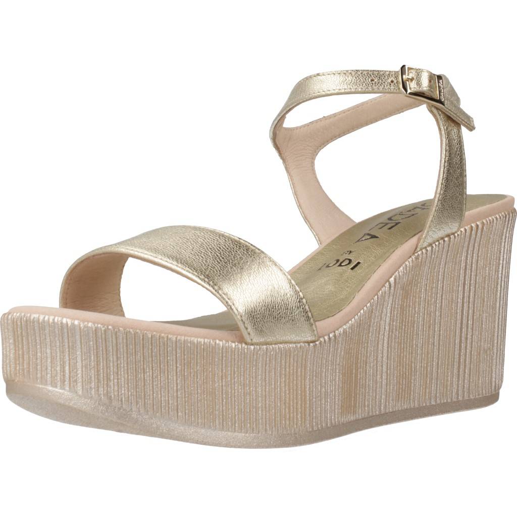 GADEA RON en color ORO (1)