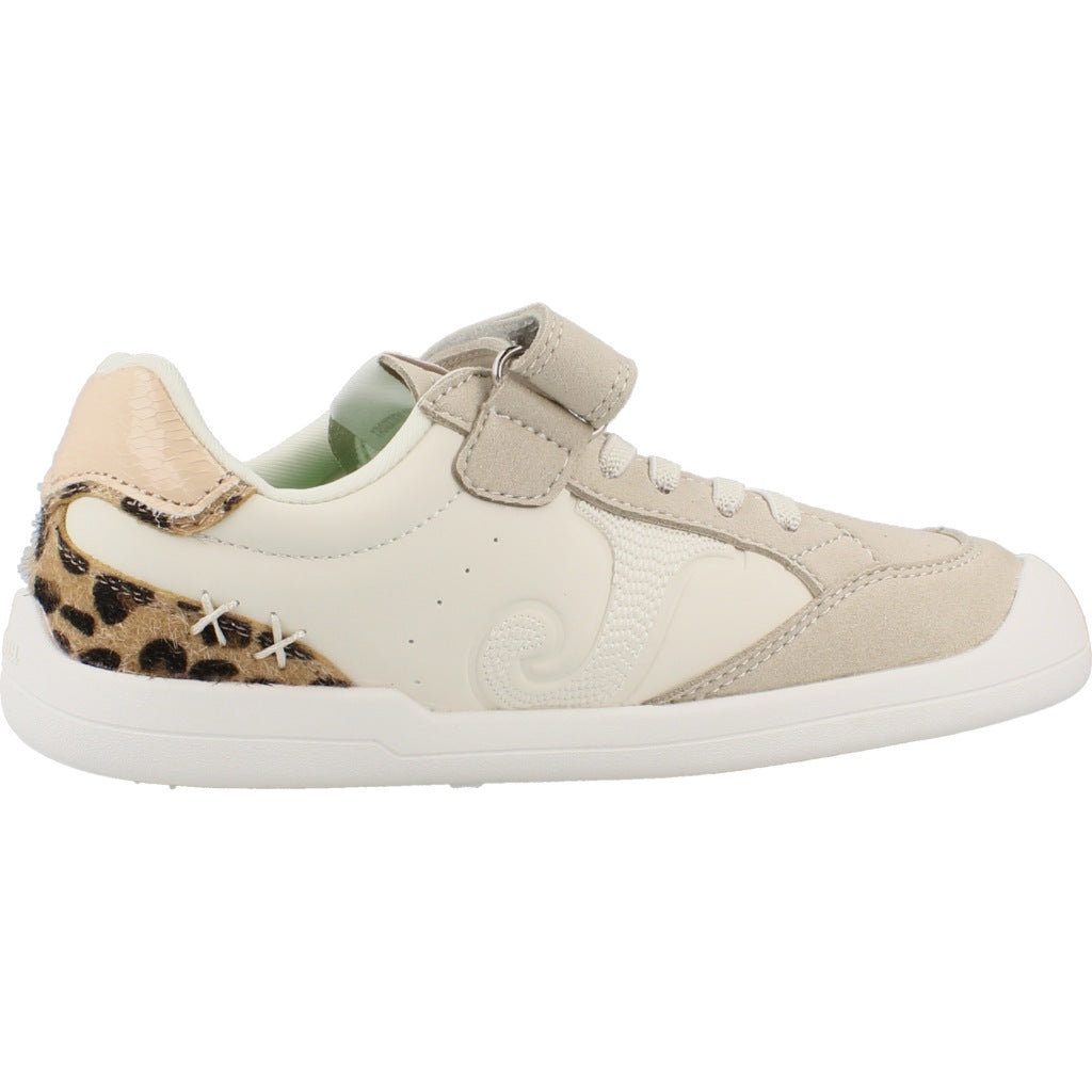 JOMA BFCALJWV CALPE JUNIOR BAREFOOT en color BEIS (4)