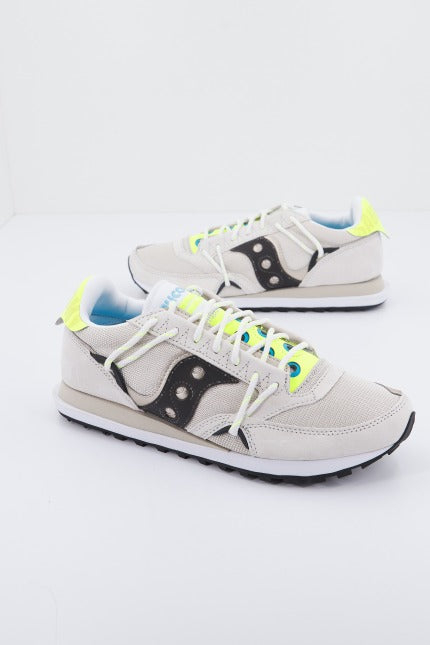 SAUCONY JAZZ DST en color GRIS (2)