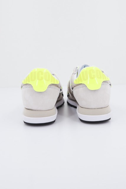 SAUCONY JAZZ DST en color GRIS (3)