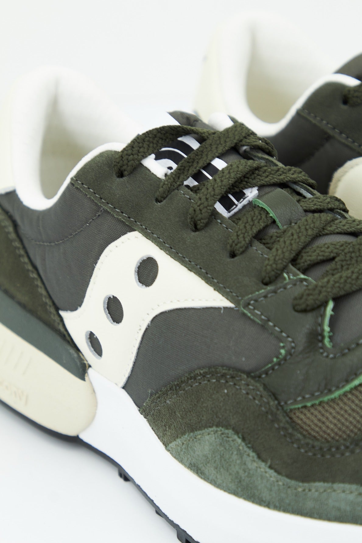 SAUCONY JAZZ NXT en color VERDE (4)
