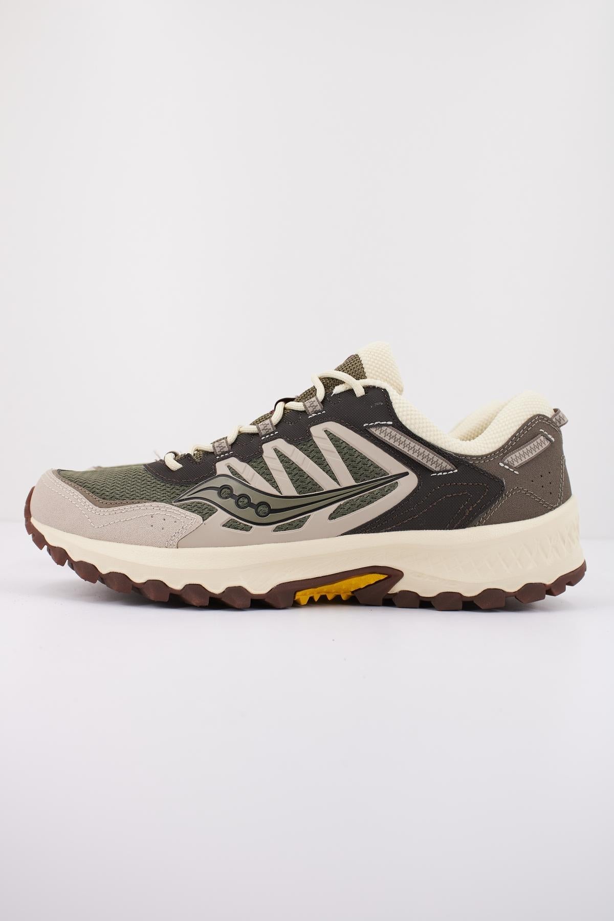 SAUCONY GRID PEAK en color MARRON CLARO (1)