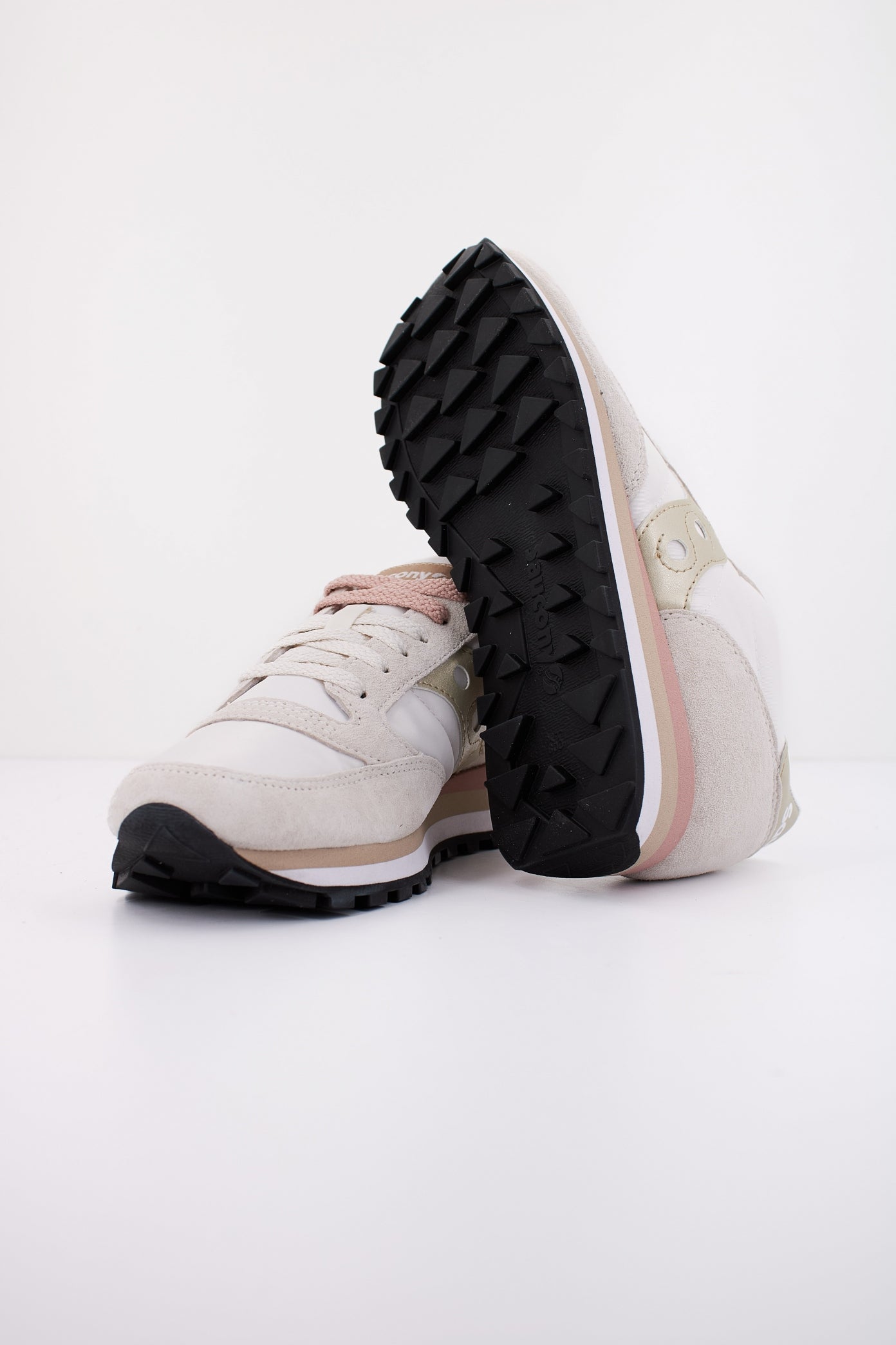 SAUCONY JAZZ TRIPLE en color BLANCO (4)