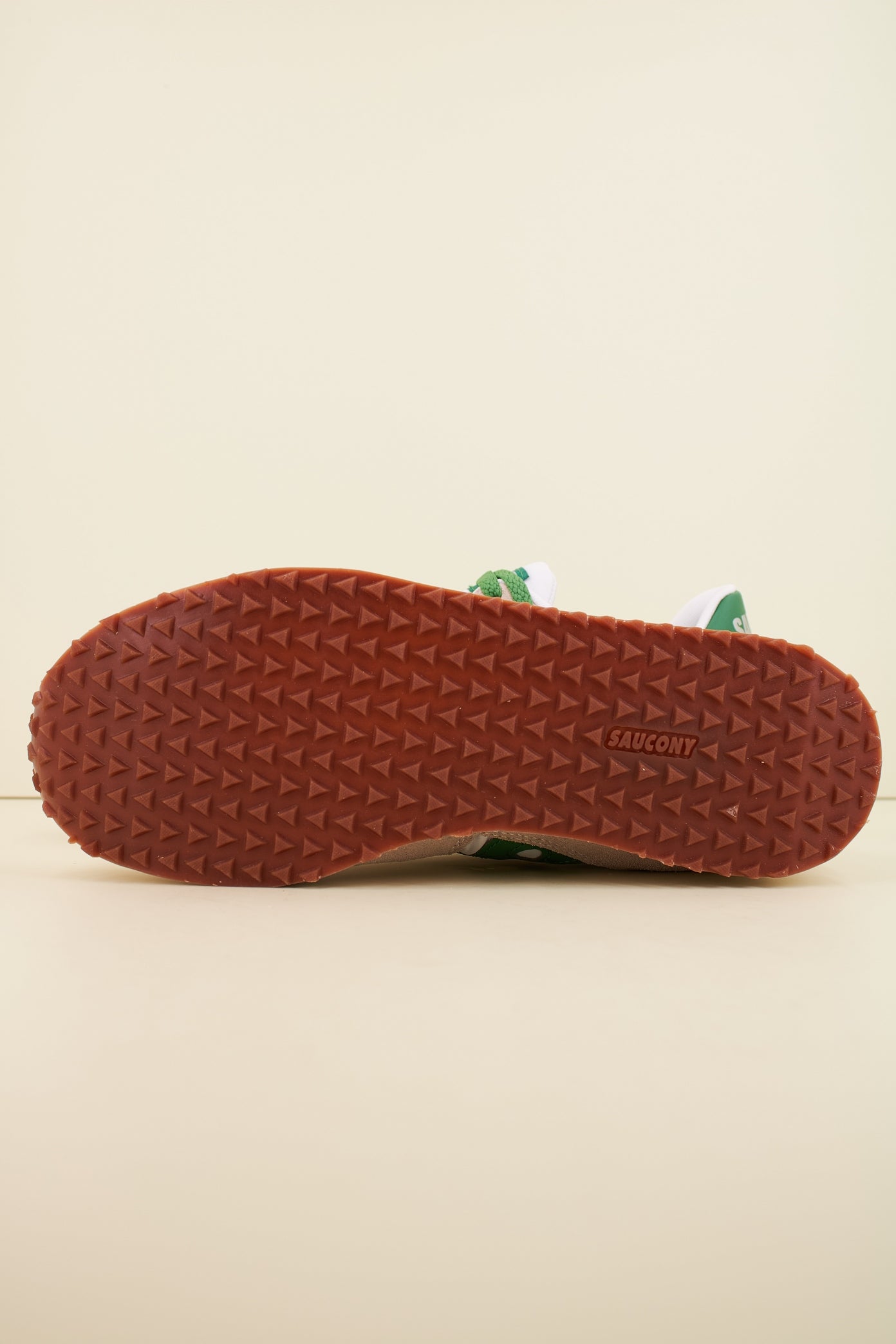 SAUCONY DXN TRAINER en color BLANCO (4)