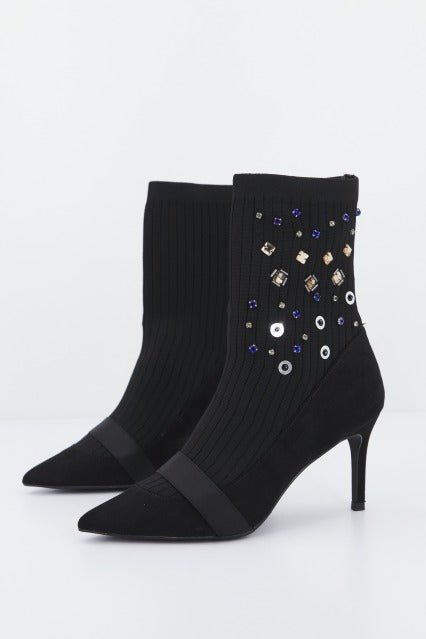 LA STRADA en color NEGRO (1)