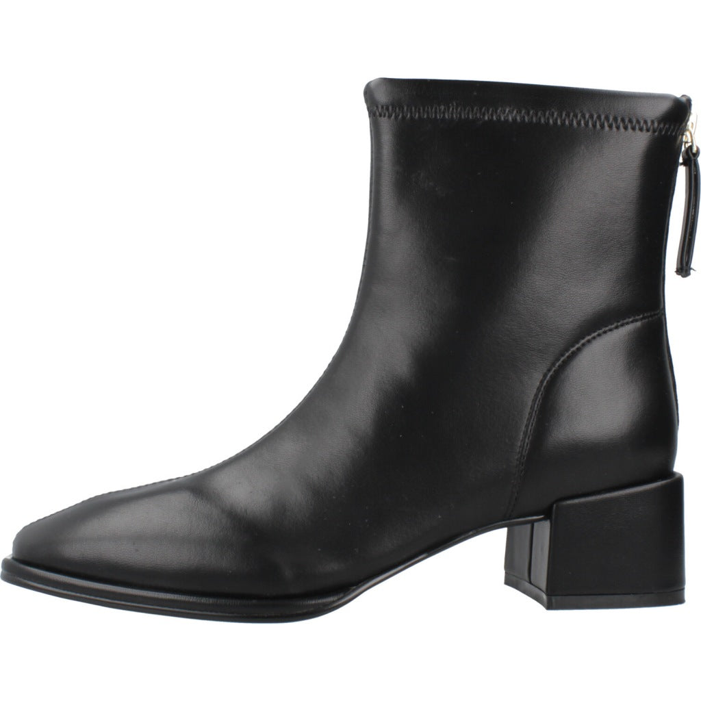 LA STRADA S en color NEGRO  (2)