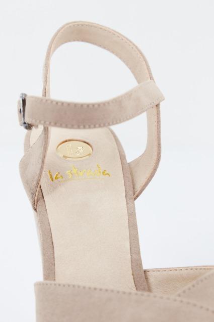 LA STRADA en color BEIS (4)