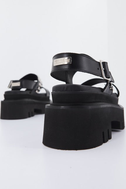 YELLOW PENELOPE en color NEGRO (2)