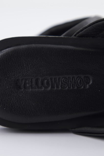 YELLOW OXFORD en color NEGRO (4)