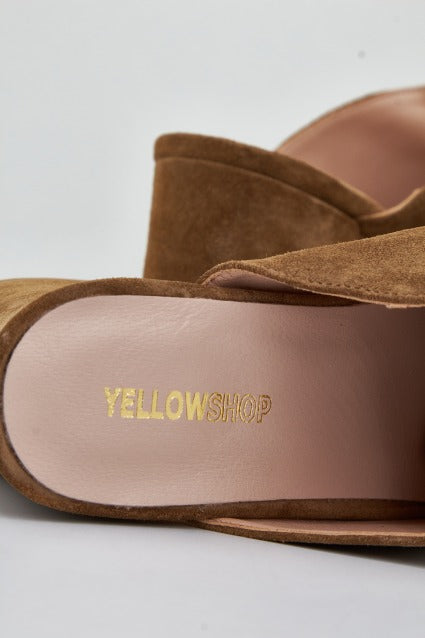 YELLOW RUE en color MARRON (4)
