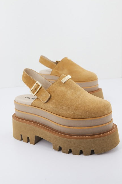 YELLOW POP en color MARRON CLARO (1)