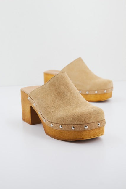 YELLOW ANDREA en color MARRON CLARO (1)