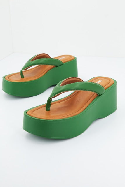 YELLOW K en color VERDE (2)