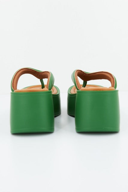YELLOW K en color VERDE (3)