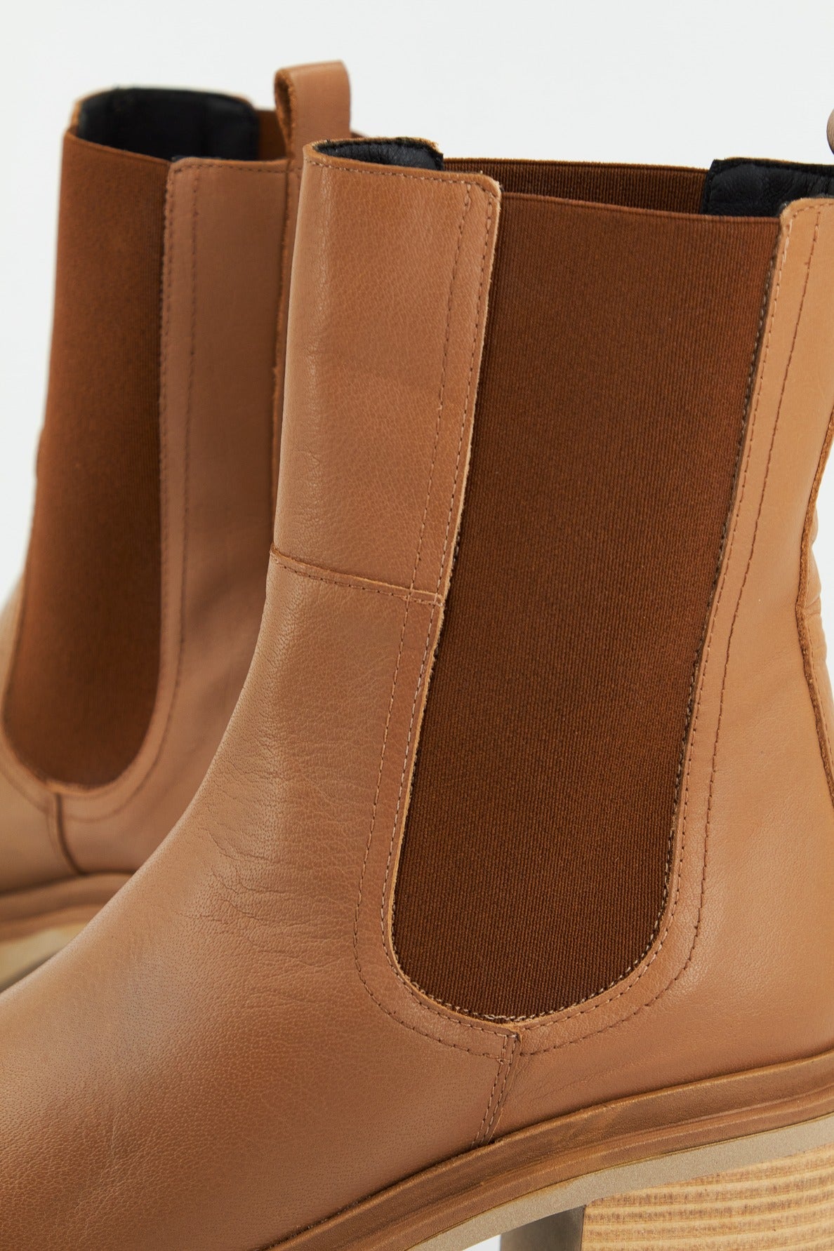 YELLOW BASIC en color MARRON (4)