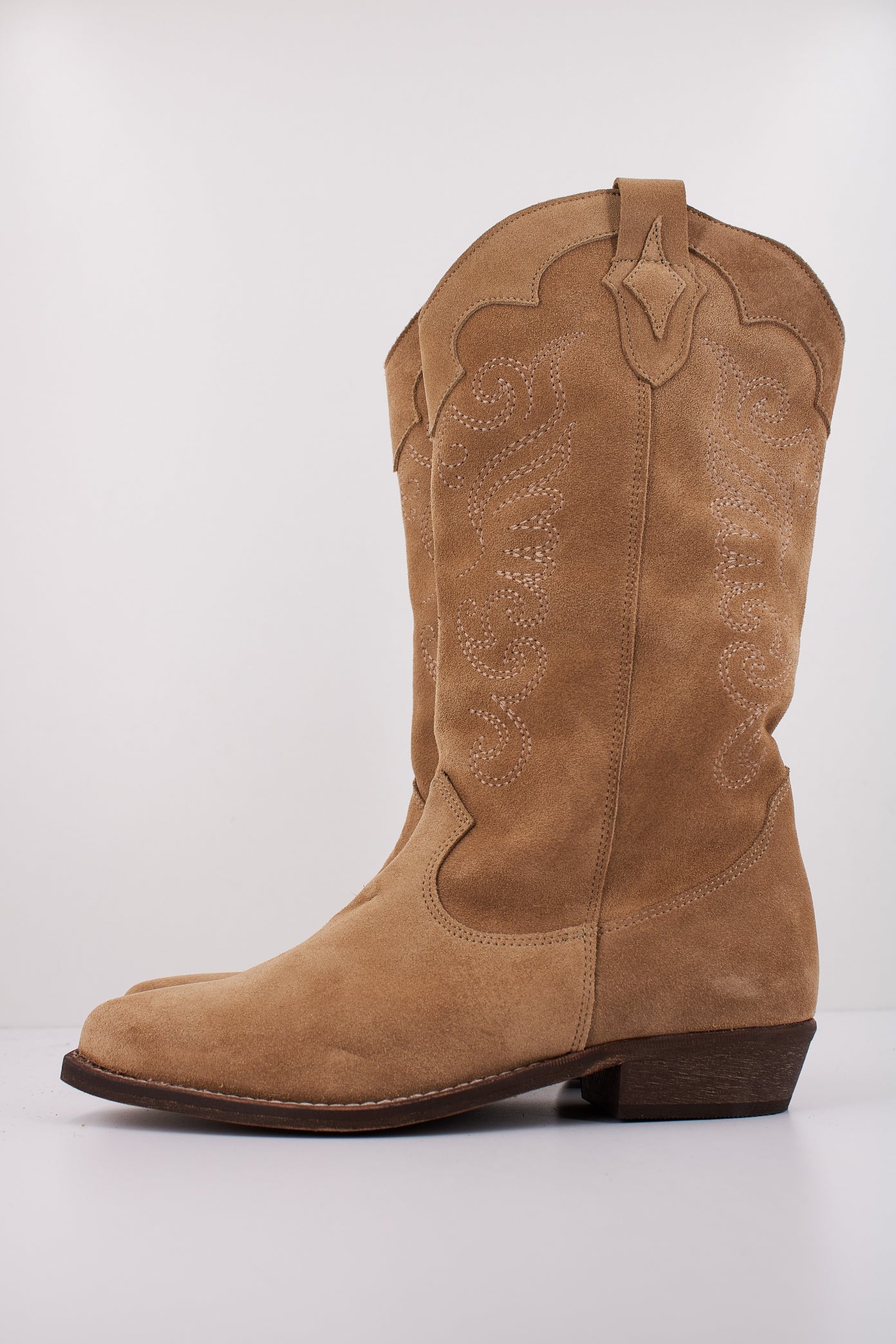 YELLOW DALLAS en color MARRON CLARO (1)