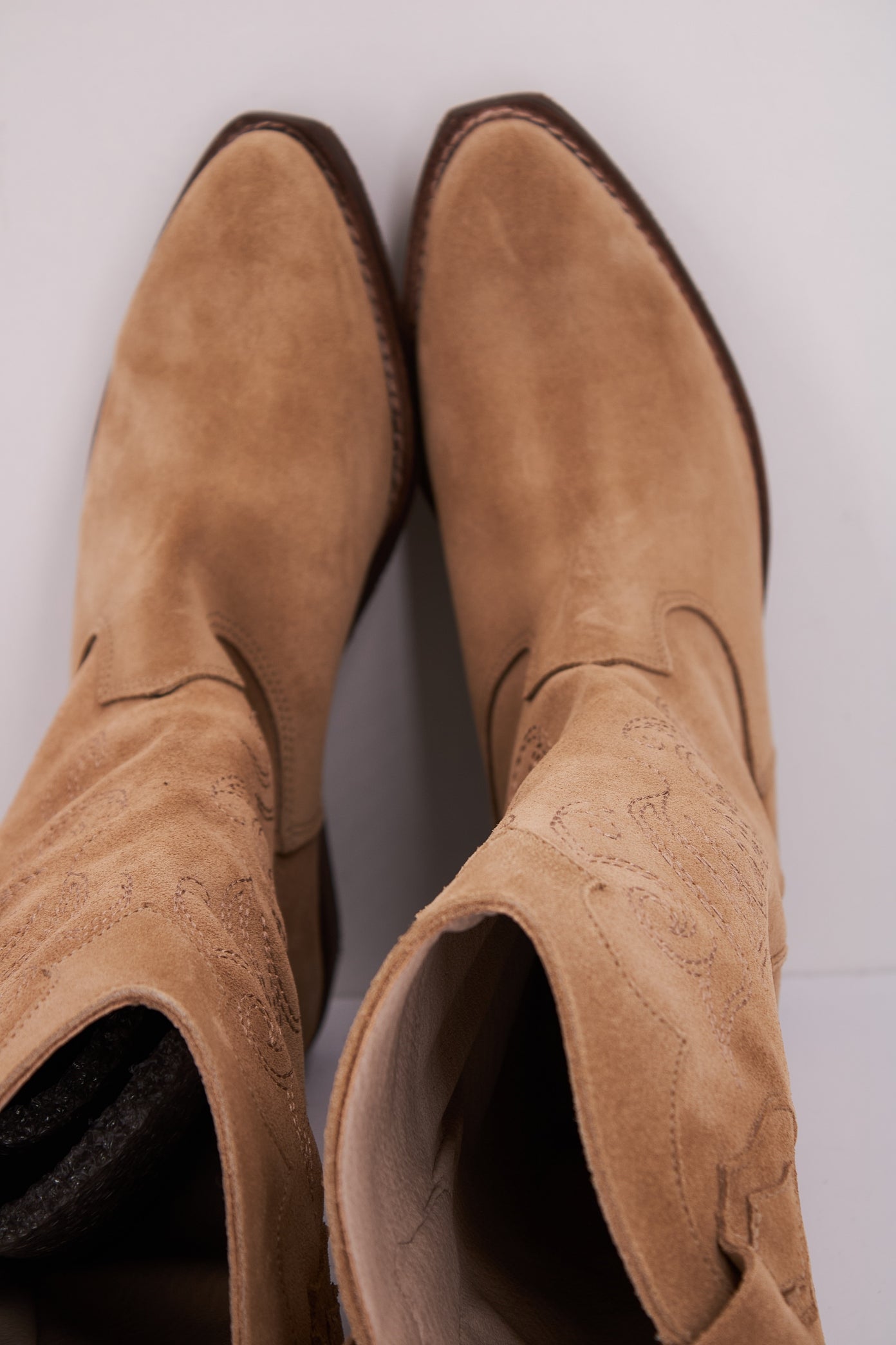 YELLOW DALLAS en color MARRON CLARO (3)