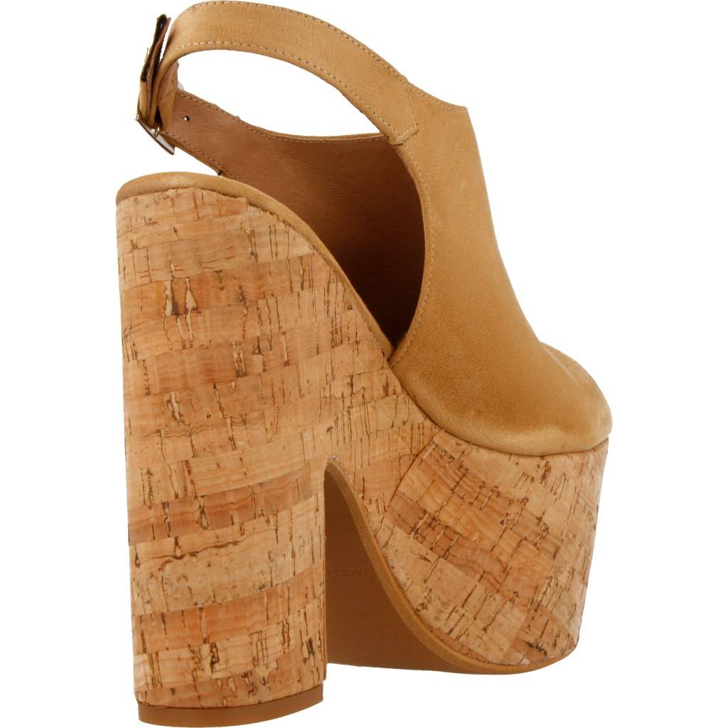 YELLOW CALIFORNIA GIRL en color MARRON CLARO (3)