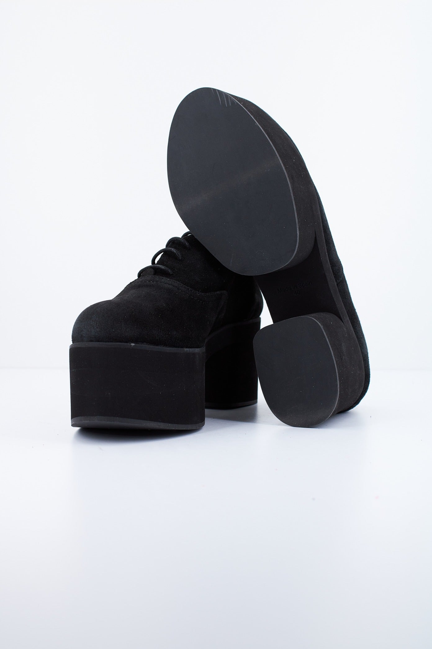 YELLOW JINN en color NEGRO (4)