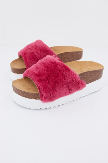 YELLOW FLUFFY en color ROSA (1)